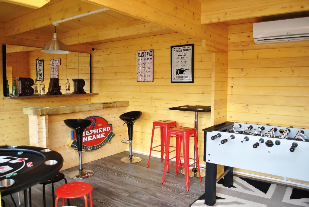 Details for Johnsons Garden Buildings in Wyevale Garden Centre, 20 Elm