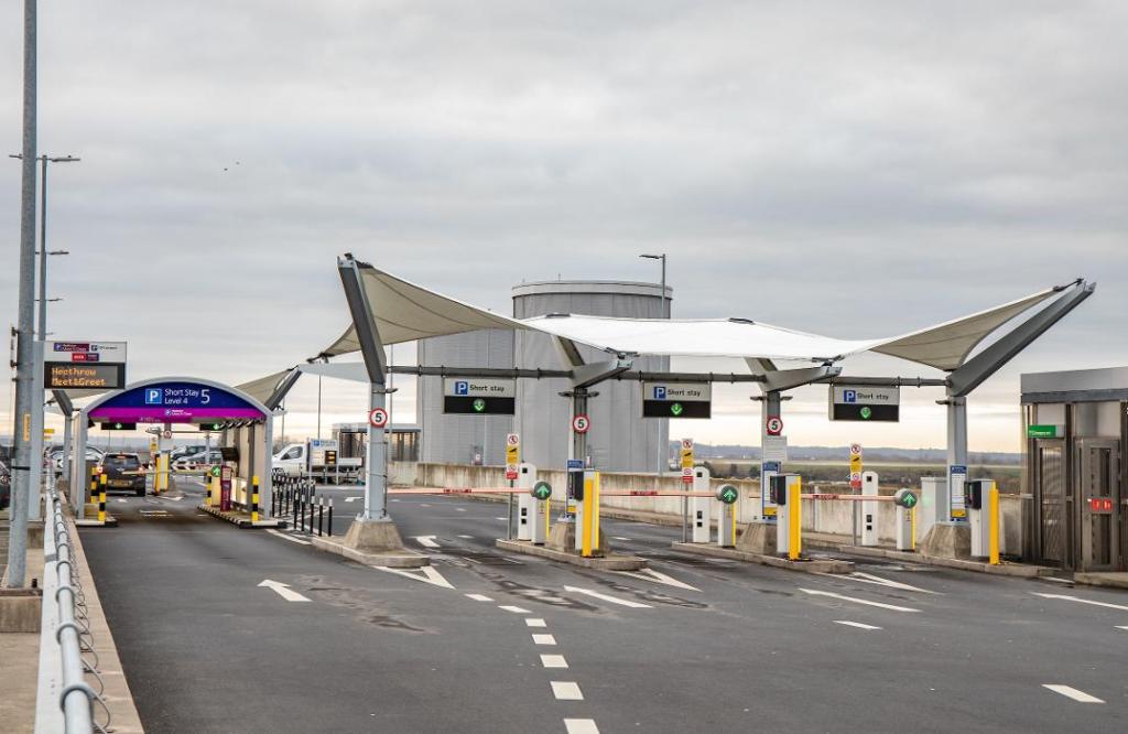 Heathrow Airport Car Park P5 Hounslow Tw6 3aq local.standard.co.uk