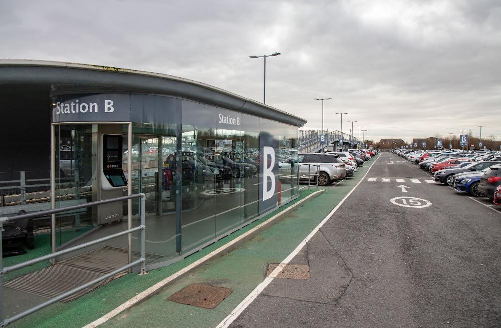 Heathrow Airport Car Park P5 Hounslow Tw6 3aq local.standard.co.uk
