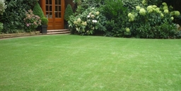 Gradens Transformed with artificail grass in scotland