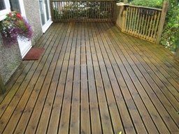 Edinburgh decking after cleaning