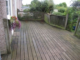 Edinburghdeckingbeforecleaningbab2