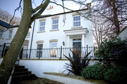 Shoreline Cottages In Henrietta Street Whitby North Yorkshire