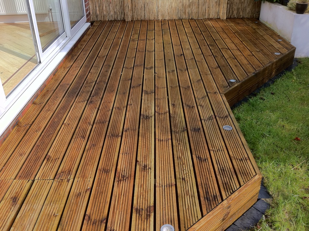 Details for R K Pressure Cleaning in 140 Harrogate Road, Yeadon, Leeds, West Yorkshire, LS19 6AH