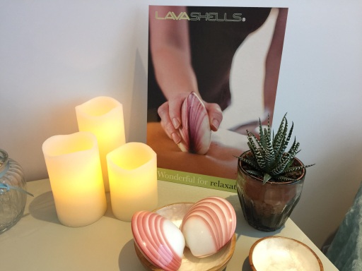 Lava shell massage