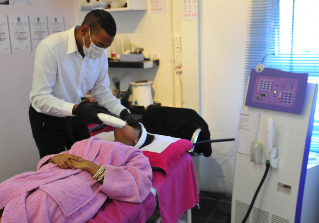 BeDazzle Hair and Beauty Salon Shop G4 Access Park, kenilworth, 7708