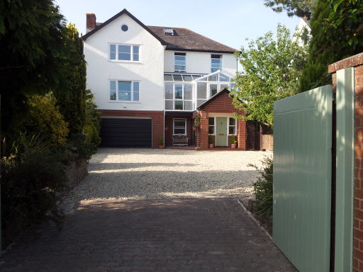 Cranleigh, Exmouth B&B