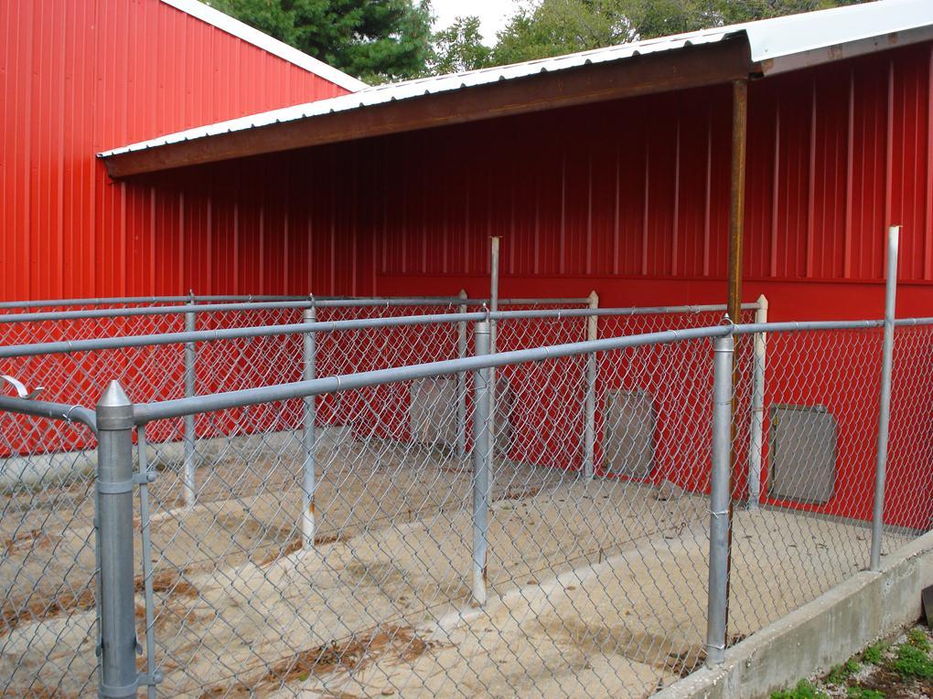 Bed & Biscuit Boarding Kennel 521 Spring Cliff Dr, Rogers, AR, 727567432