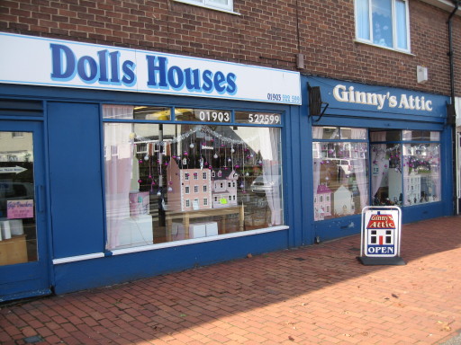 dollhouses at ginnys attic