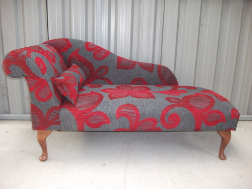 chaise longue red foral grey brackground