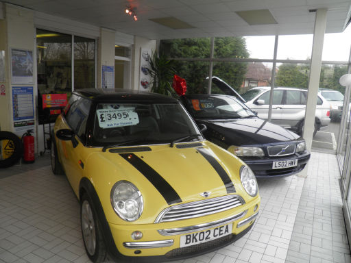 Arnold Lane Service Centre. Car Repairs MOT Service