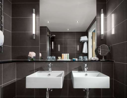 Guest Room Bathroom