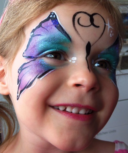 Face painting for that fab memory