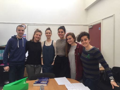 Learn English at HLS