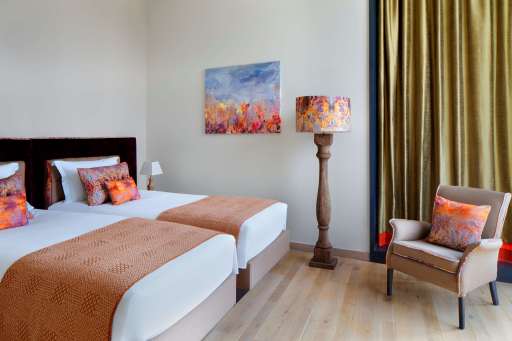 Guest Room Twin Beds