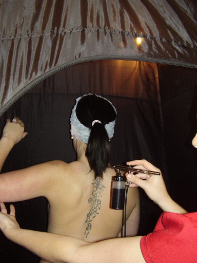 Get a streak free tan with our Air brush tanning system for only ?? 15