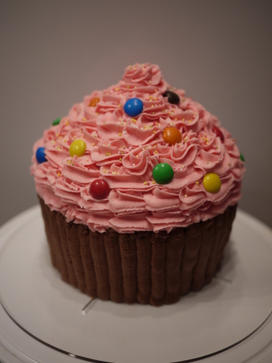 Giant Cupcake, birthday cake