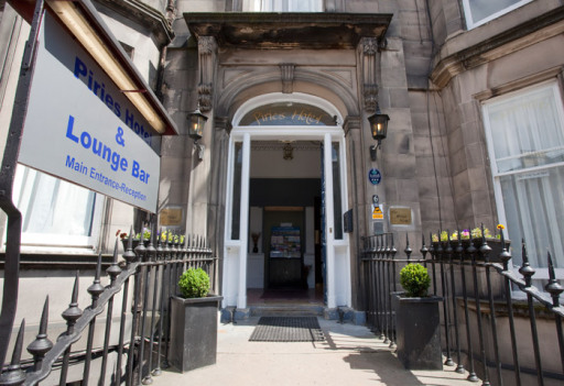 Piries Hotel, Edinburgh - Entrance