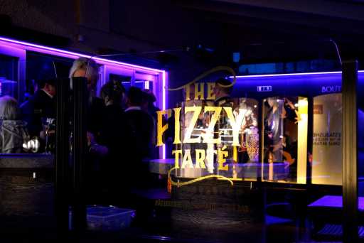 The Fizzy Tart� Cocktail Bar at night