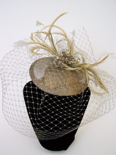 vinatge mother of the bride fascinator, nude gold tones