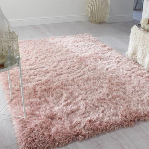 Pink shaggy rug 