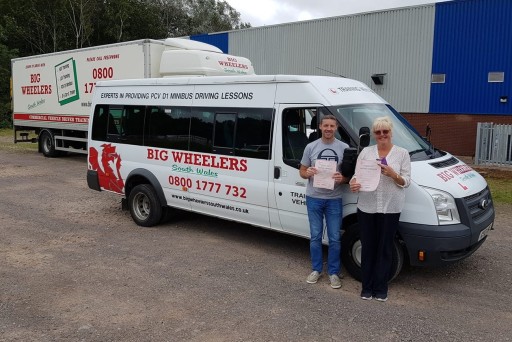Minibus PCV D1 driving lessons