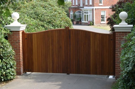 Swish Top Entrance Gates