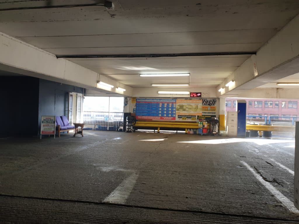 Pavilions Hand Car Wash, Waltham Cross Pavilion Shopping