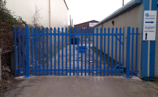 Steel palisade security fencing &amp; gates throughout Somerset &amp; the South West