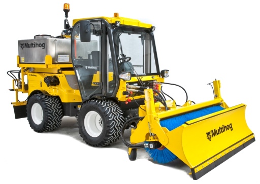 Multihog with winter maintenance kit