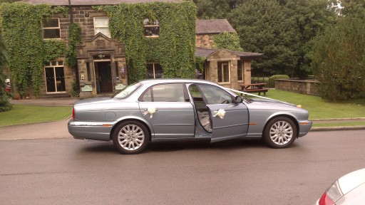 JAGUAR XJ6 X350 IN ICE BLUE STUNNING IN ANY SETTING