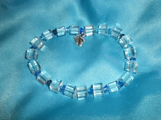 memorial bracelet with footprint charm