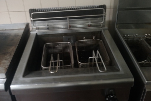deep cleaning kitchen