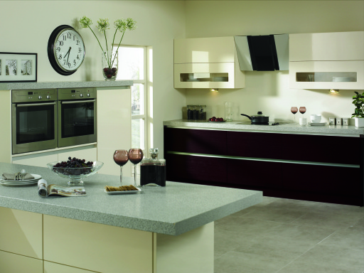 Riven Blackberry High Gloss Cream Venice Kitchen