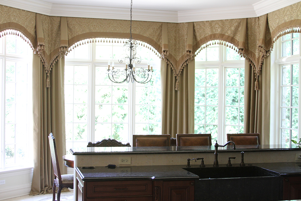 Custom Drapery Workroom 1536 Brook Dr, Downers Grove, IL, 605151701