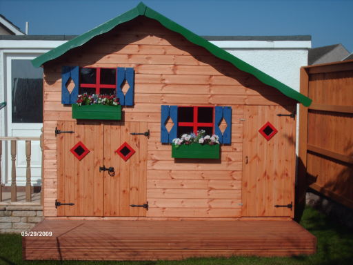 Playhouses and summer houses