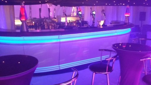 Draught bar