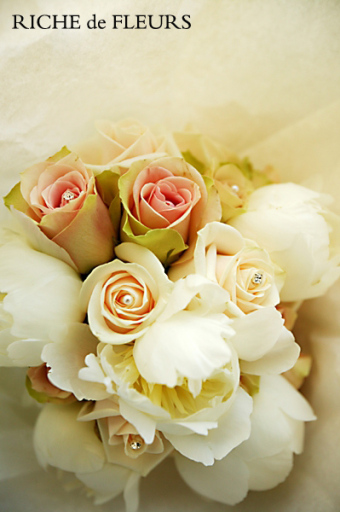 Witney Wedding Flowers Oxfordshire Riche de Fleurs Event Corporate Florist Berkshire Buckinghamshire