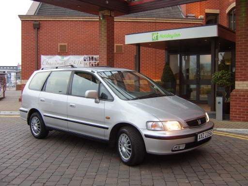 Luxury Honda Esi MPV Chauffeur Car Hire