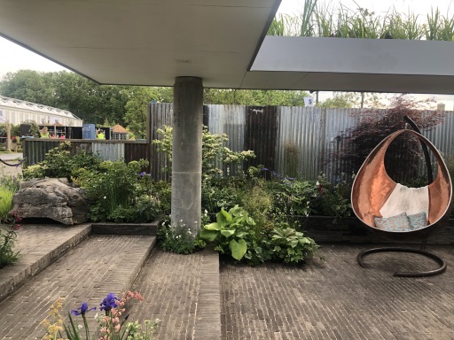 RHS Chelsea Flower Show 2019 The Silent pool gin g