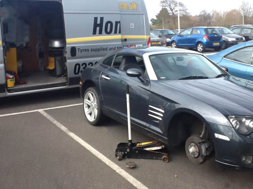 Chrysler tyres fitted by Hometyre