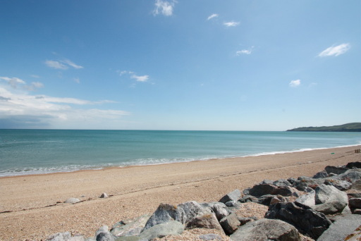 The stunning beach at Beesands opposite Shells Cottage