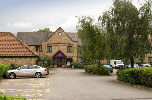 Premier Inn Hull West hotel exterior