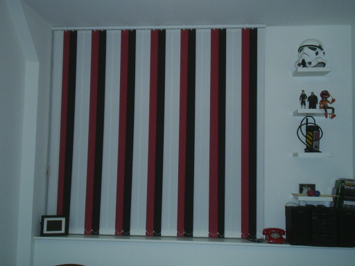 Mixed colour verticals. To suit decor of the room