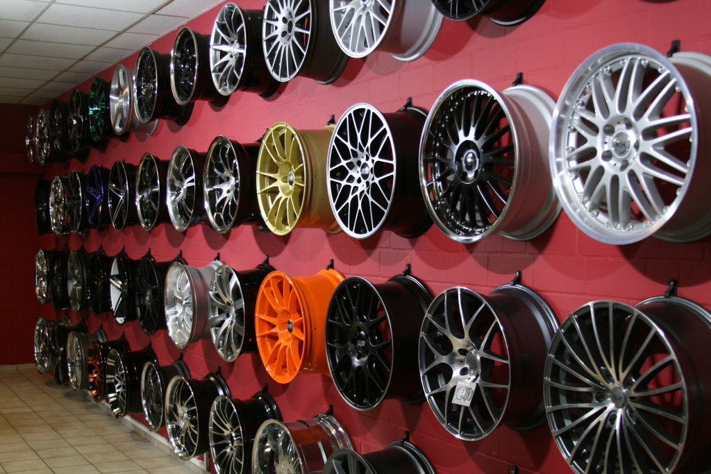 GmbH Felgen Handel Lessingstr. 73, Neu Wulmstorf, 21629