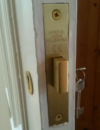 internal-door-lock