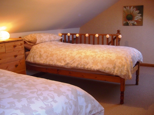 a lovely twin bedroom