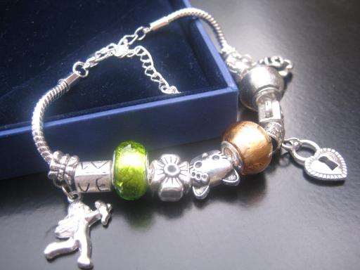 Beaded charm bracelet