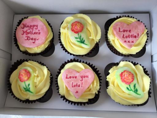 Night Owl Cakery - Mother's Day cupcakes 2020.