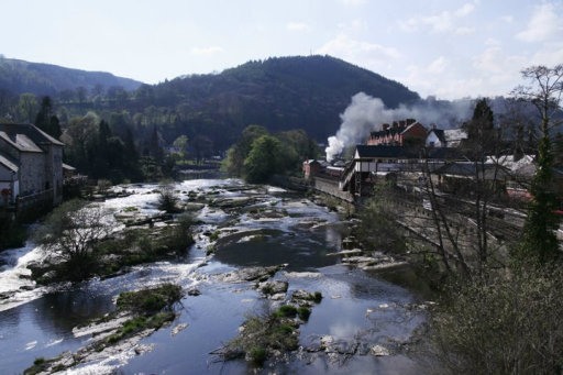 The River Dee and steam railway in Llangollen